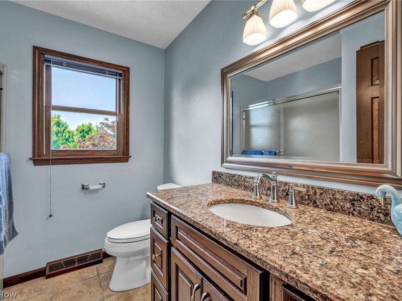 13720 Equestrian Drive, Burton, OH 44021 Photo 23