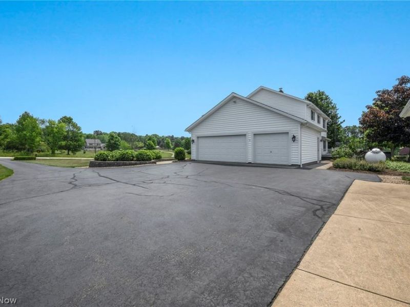 13720 Equestrian Drive, Burton, OH 44021 Photo 28