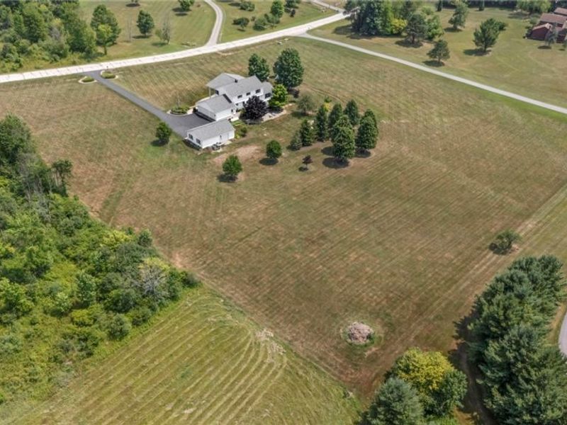 13720 Equestrian Drive, Burton, OH 44021 Photo 35
