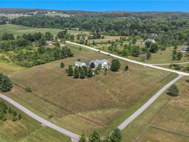 13720 Equestrian Drive, Burton, OH 44021 Photo 36