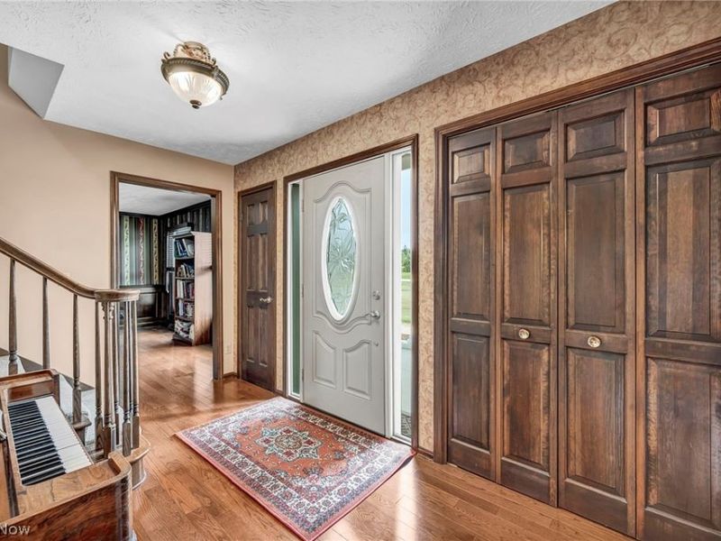 13720 Equestrian Drive, Burton, OH 44021 Photo 4