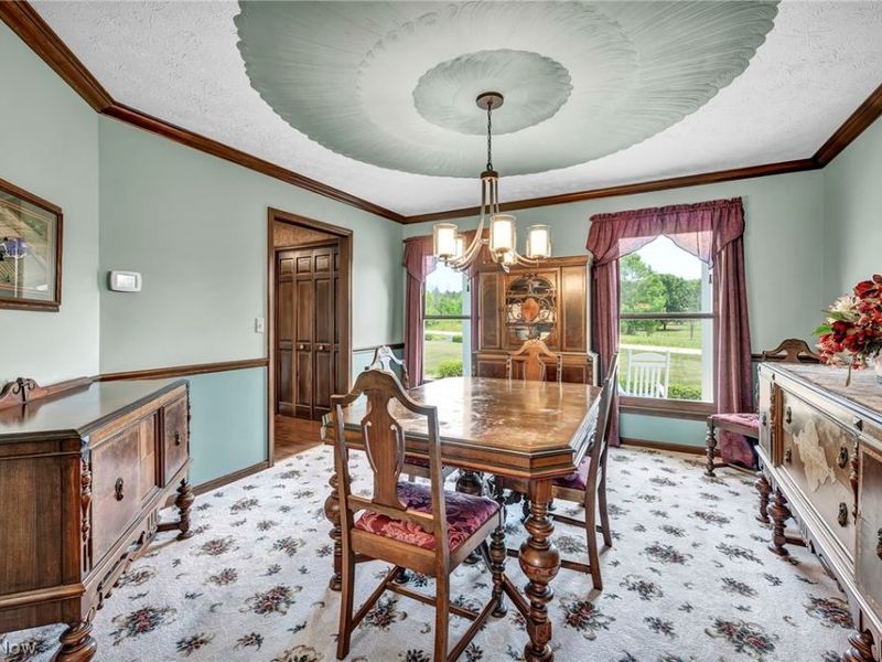 13720 Equestrian Drive, Burton, OH 44021 Photo 7
