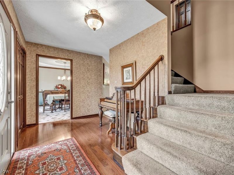 13720 Equestrian Drive, Burton, OH 44021 Photo 8