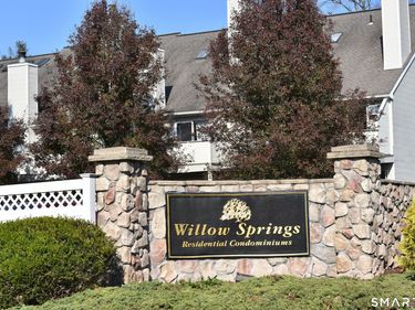 17 Willow , Unit 17, New Milford, CT 06776