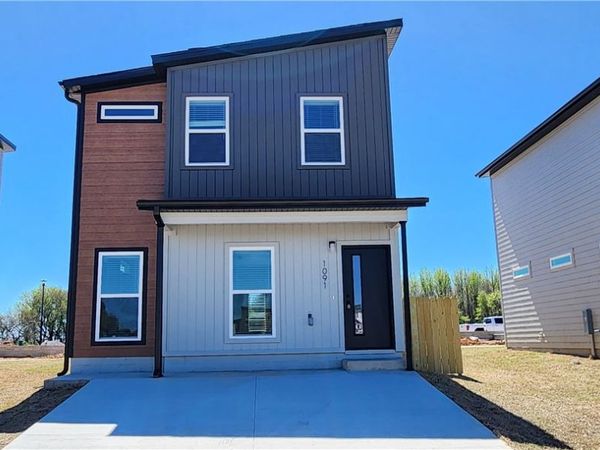 1091 Kentucky Avenue , Centerton, AR 72719