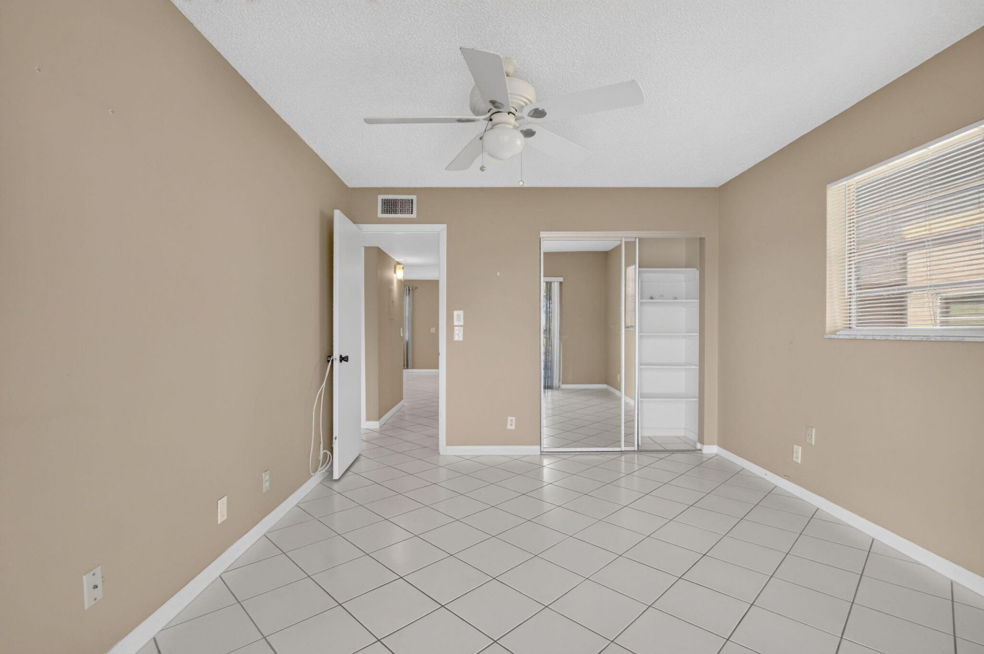 332 Capri G, Delray Beach, FL 33484 Photo