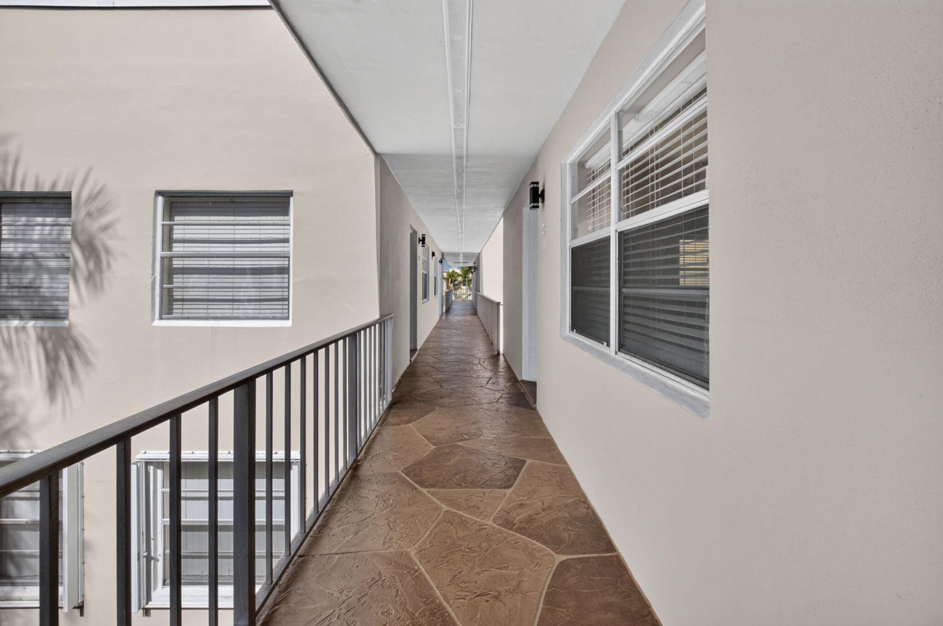 332 Capri G, Delray Beach, FL 33484 Photo