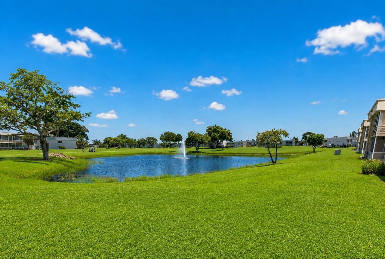 332 Capri G, Delray Beach, FL 33484 Photo