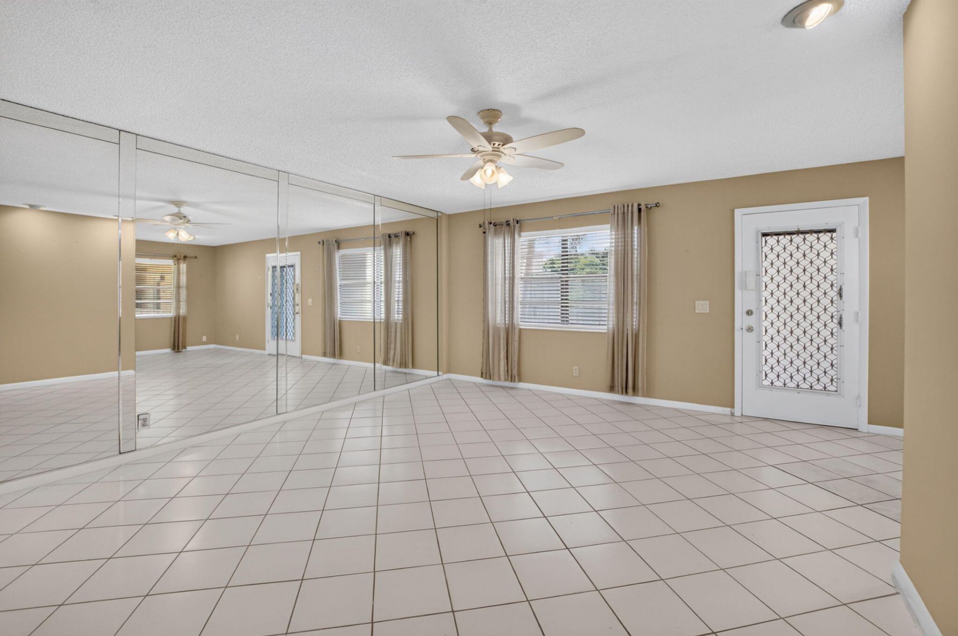 332 Capri G, Delray Beach, FL 33484 Photo