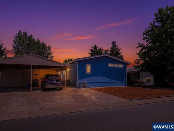 300 SE LaCreole #212 Dr, Dallas, OR 97338