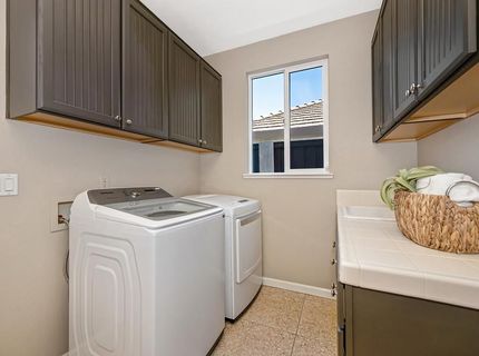 1688 Orvietto Dr, Roseville, CA 95661 Photo