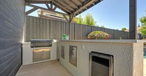 1688 Orvietto Dr, Roseville, CA 95661 Photo