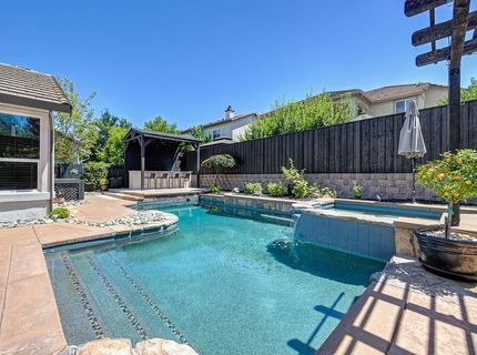 1688 Orvietto Dr, Roseville, CA 95661 Photo