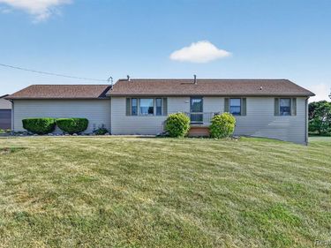 9889 Ditch Road, Chesaning Twp, MI 48616