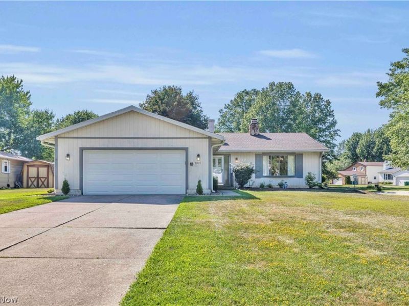 7074 Brandywine Drive, Mentor, OH 44060 Photo 2