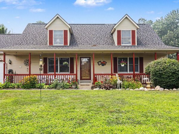 56328 Puma Drive, Three Rivers, MI 49093