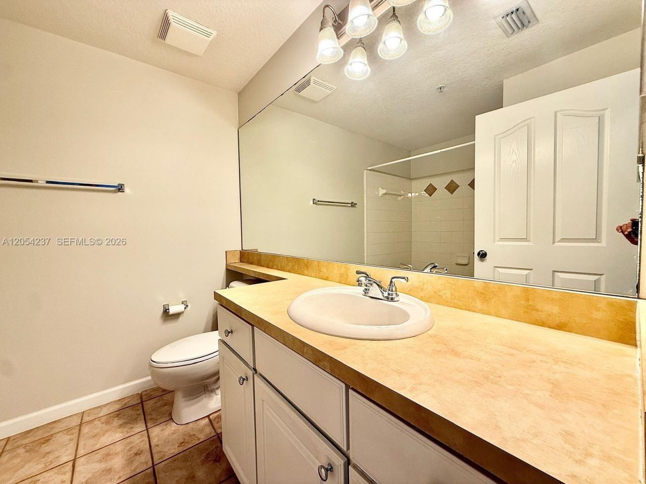 9208 W Myrtlewood Cir W , Unit 208, Palm Beach Gardens, FL 33418 Photo