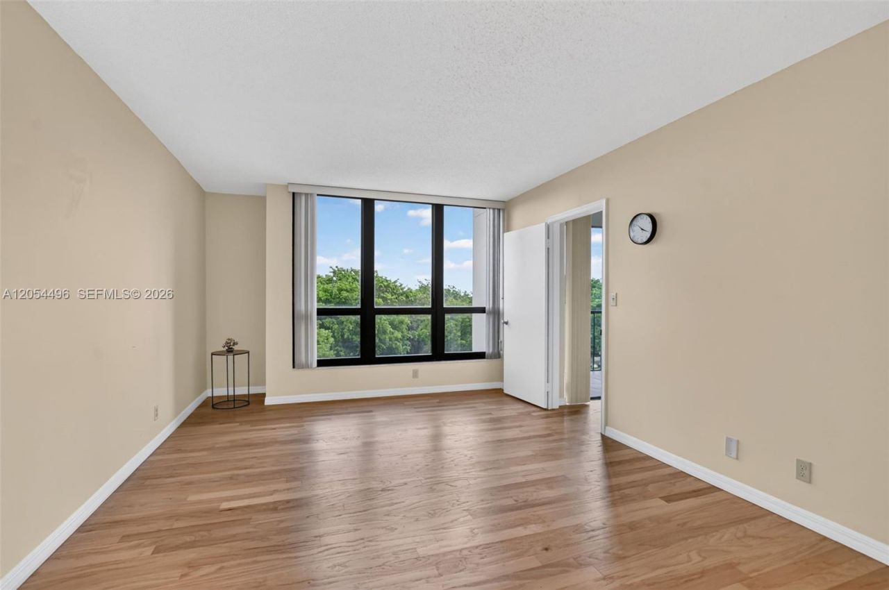5951 Wellesley Park Dr , Unit 508, Boca Raton, FL 33433 Photo