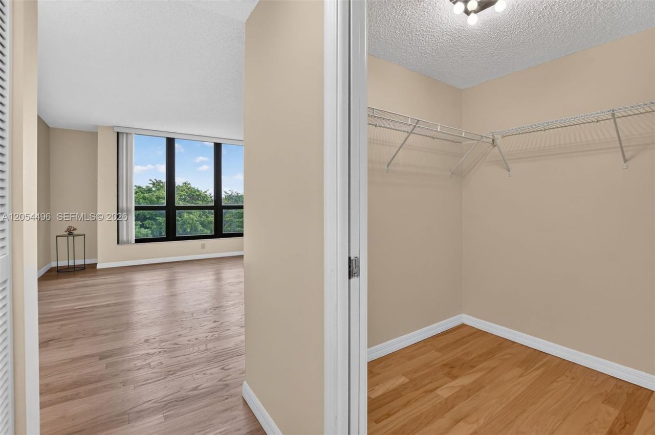 5951 Wellesley Park Dr , Unit 508, Boca Raton, FL 33433 Photo