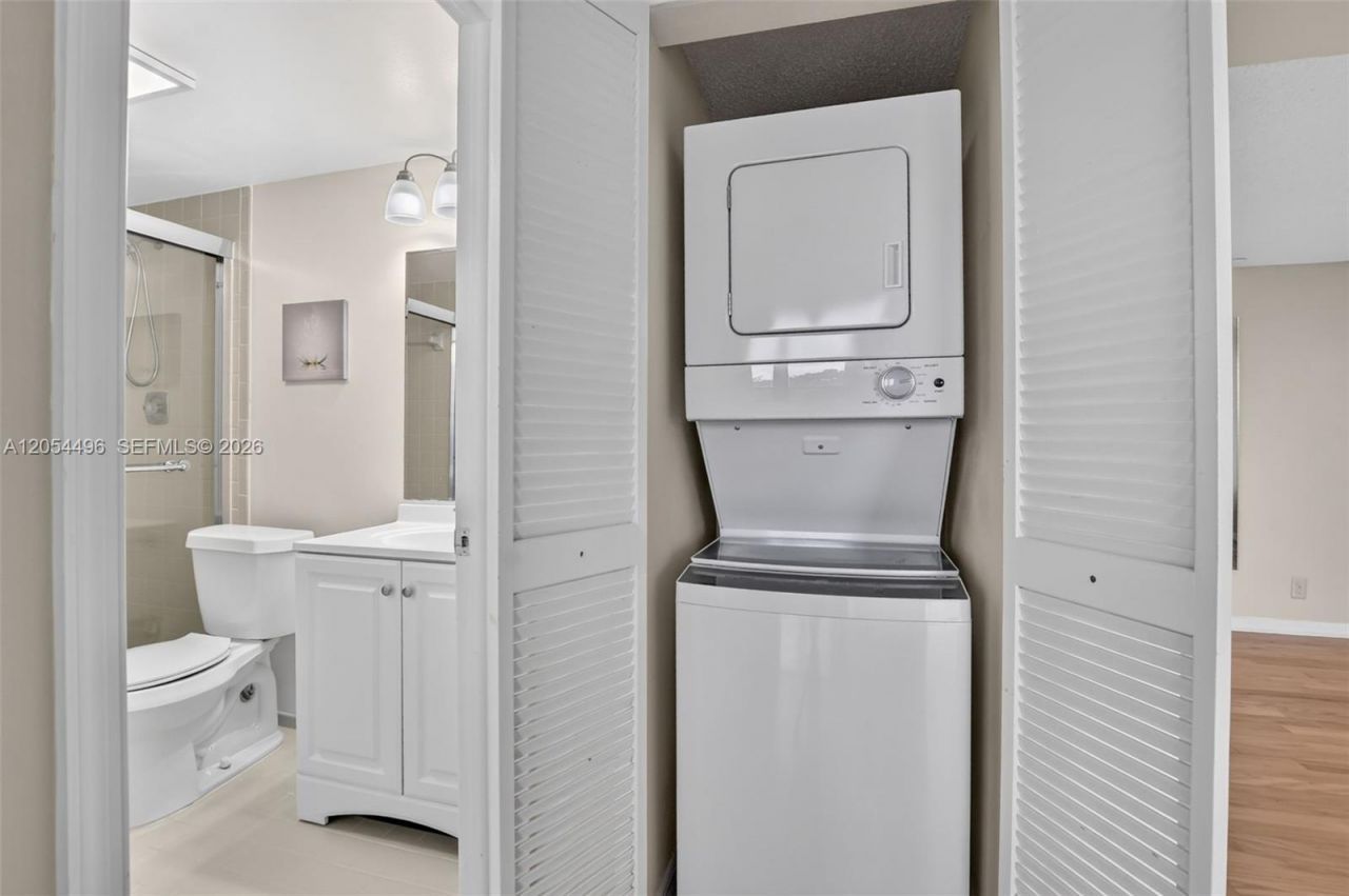 5951 Wellesley Park Dr , Unit 508, Boca Raton, FL 33433 Photo