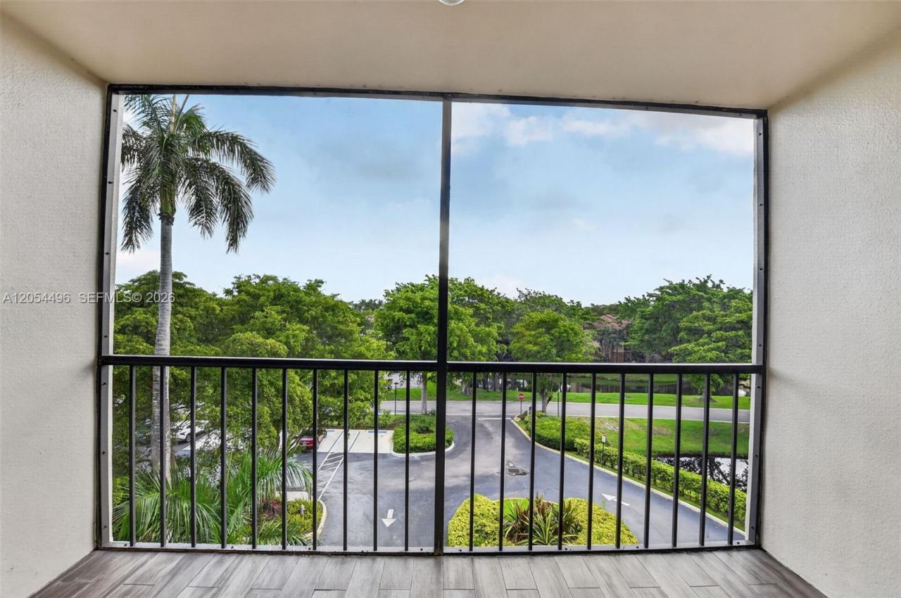 5951 Wellesley Park Dr , Unit 508, Boca Raton, FL 33433 Photo