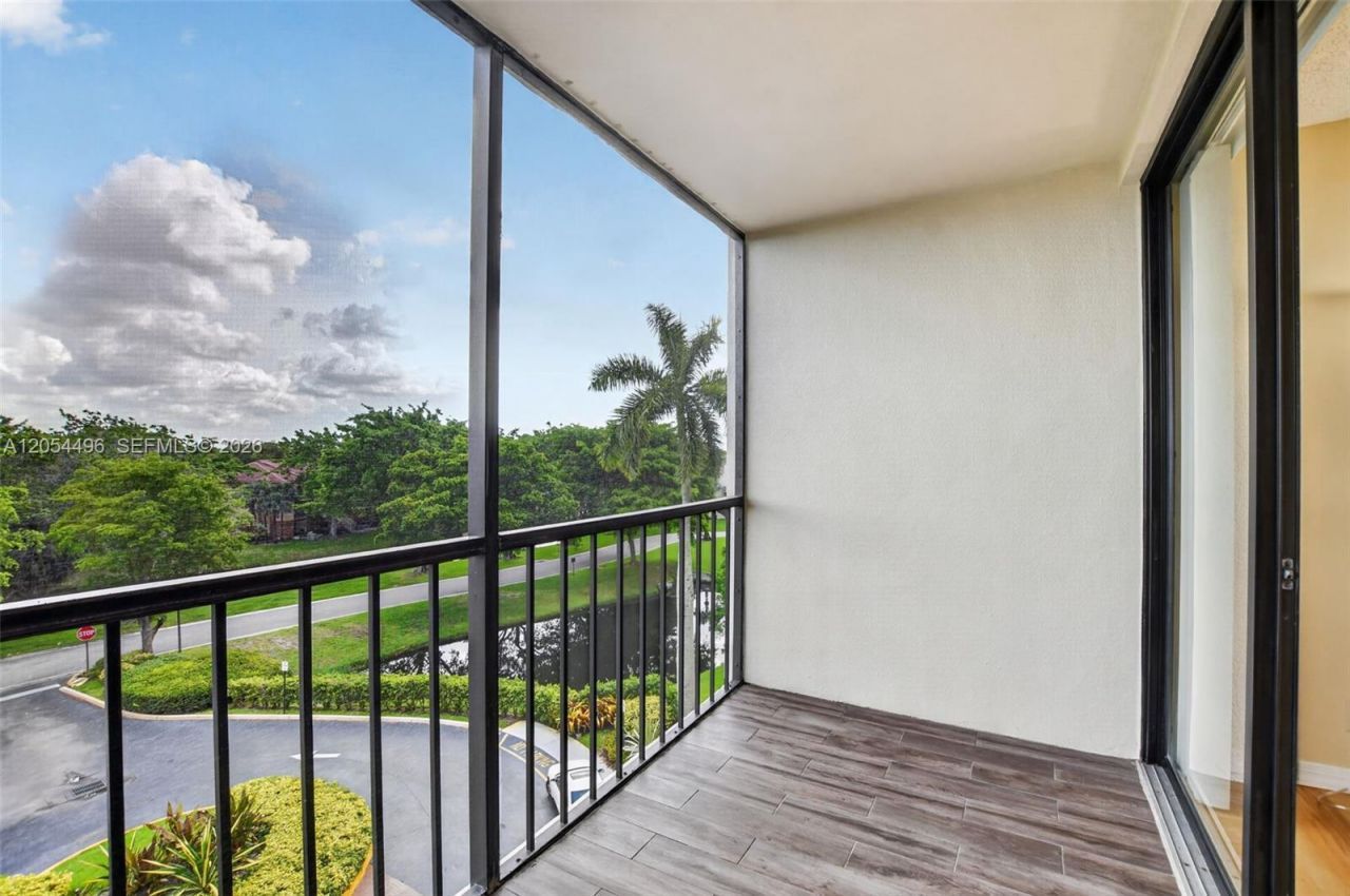 5951 Wellesley Park Dr , Unit 508, Boca Raton, FL 33433 Photo