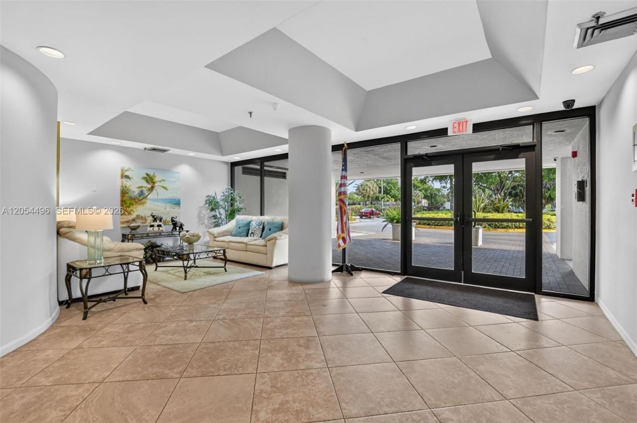 5951 Wellesley Park Dr , Unit 508, Boca Raton, FL 33433 Photo