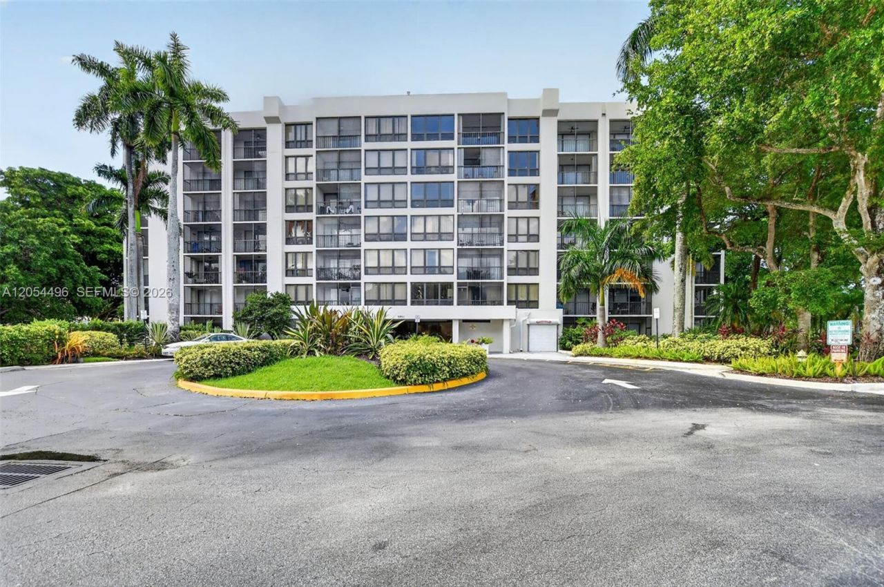 5951 Wellesley Park Dr , Unit 508, Boca Raton, FL 33433 Photo