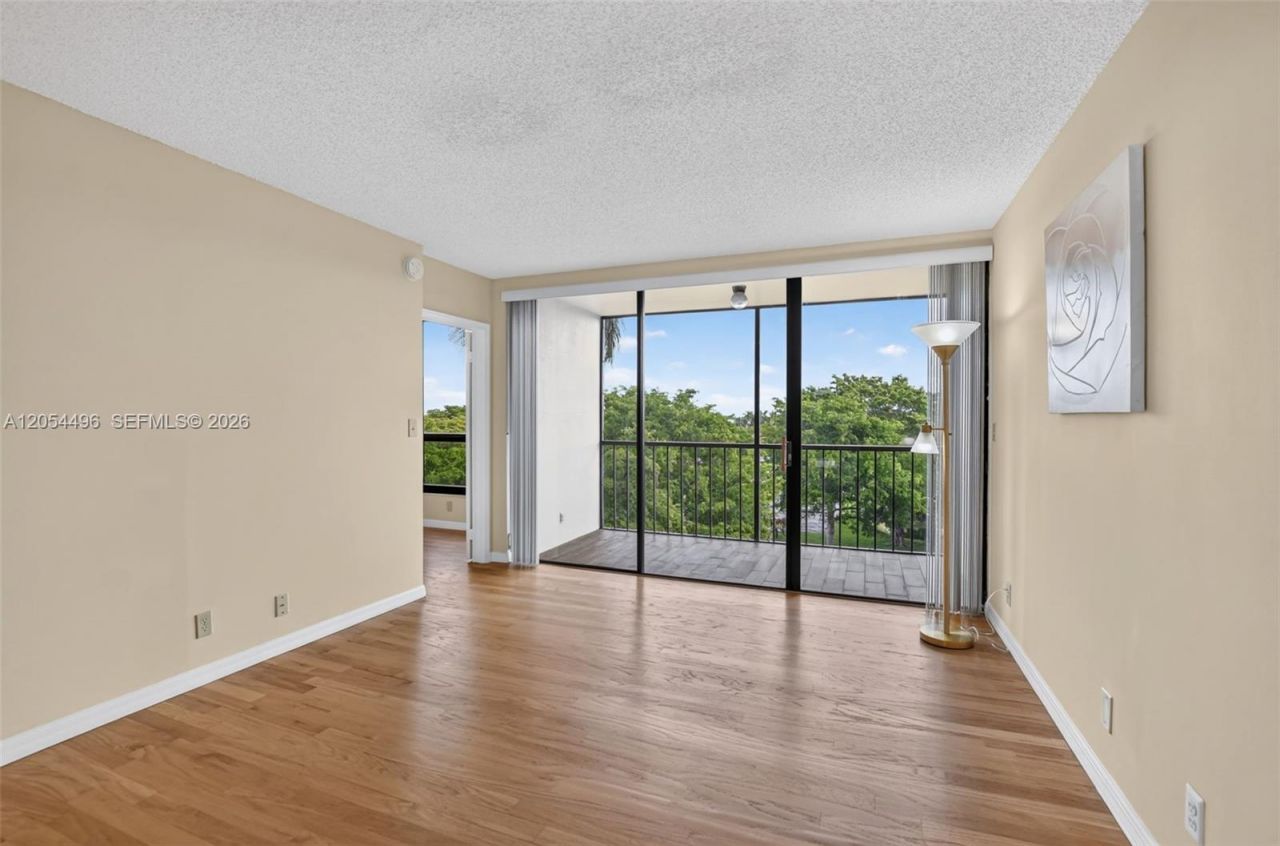 5951 Wellesley Park Dr , Unit 508, Boca Raton, FL 33433 Photo