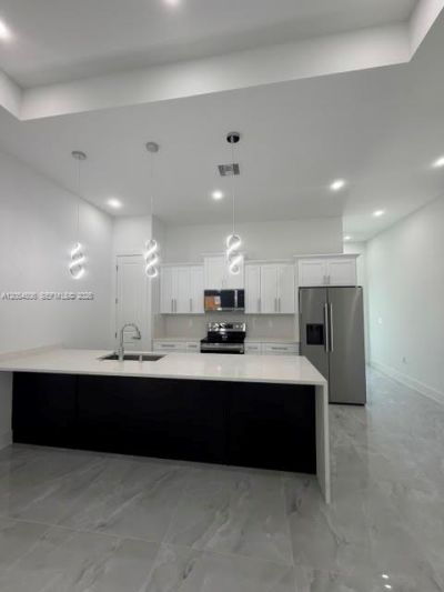 257/259 SW 3rd St, Cape Coral, FL 33991 Photo