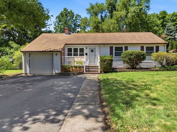 542 Trapelo Rd, Waltham, MA 02452