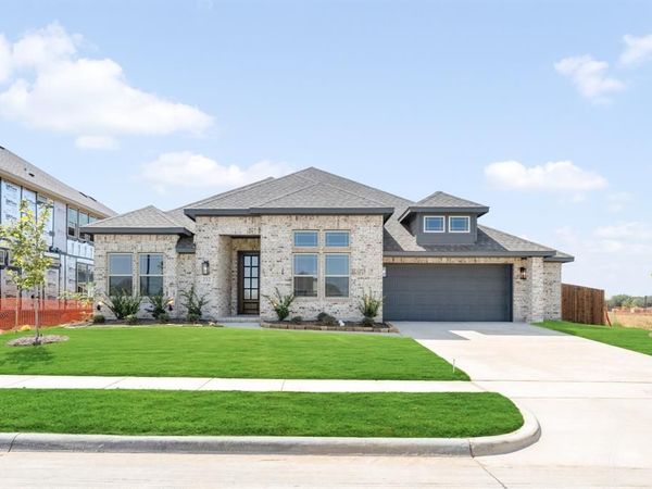 232 Fireberry Drive, Glenn Heights, TX 75154