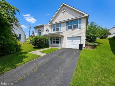 19 PATRIOT COURT, UPPER CHICHESTER, PA 19061