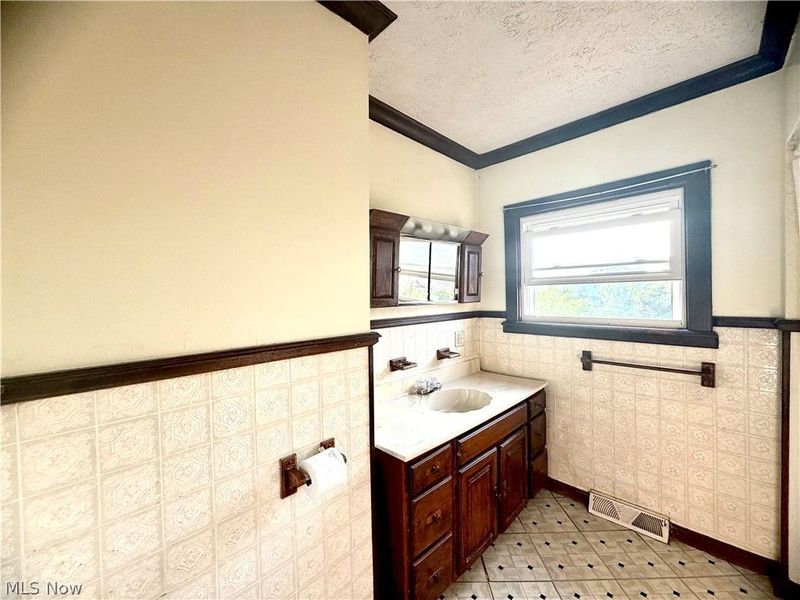 313 Vine Street, East Liverpool, OH 43920 Photo 19