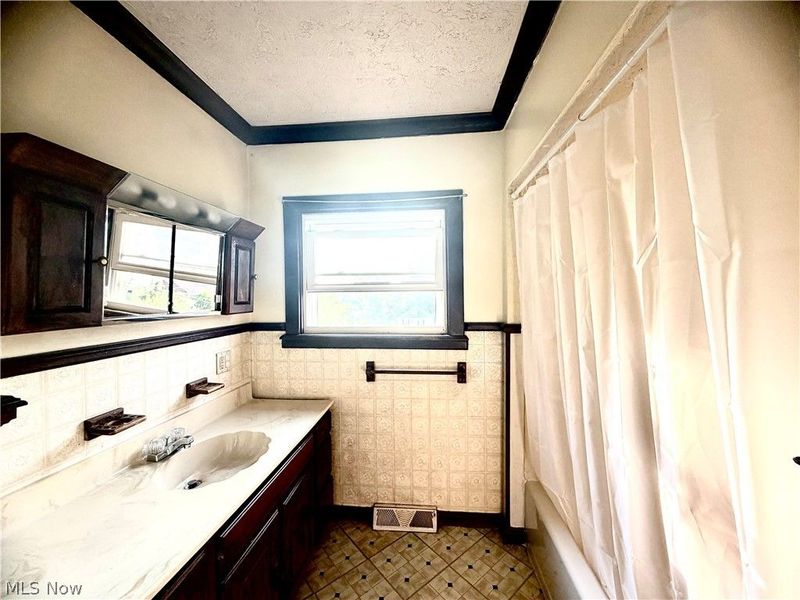 313 Vine Street, East Liverpool, OH 43920 Photo 20