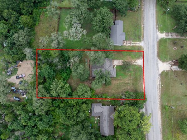 212 Cool Water DR, Bastrop, TX 78602