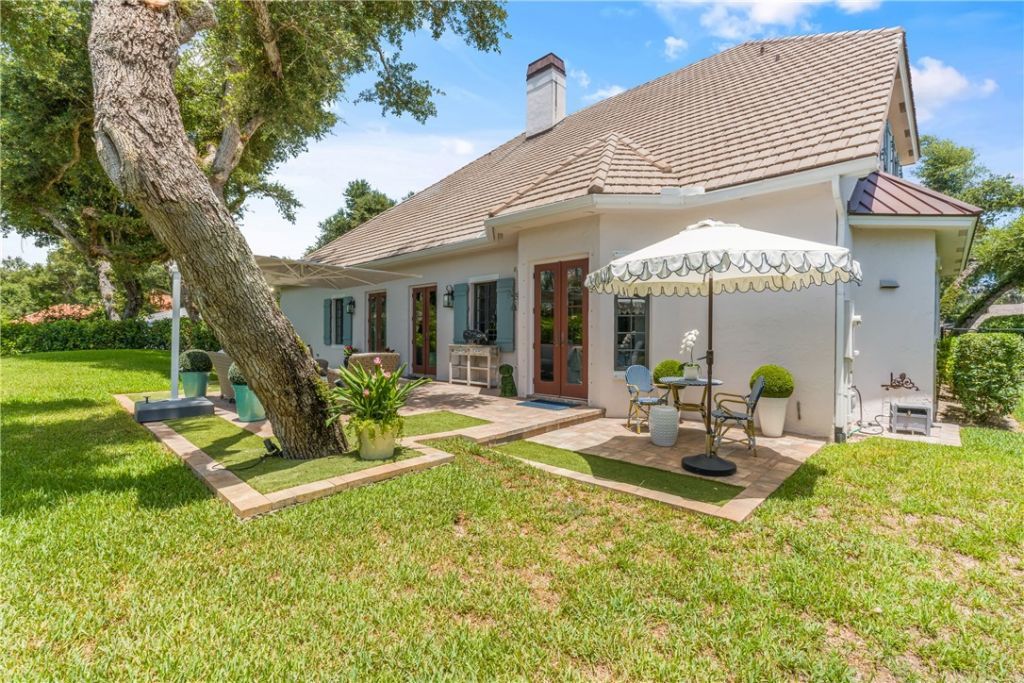 516 Fiddlewood Road, Vero Beach, FL 32963 Photo