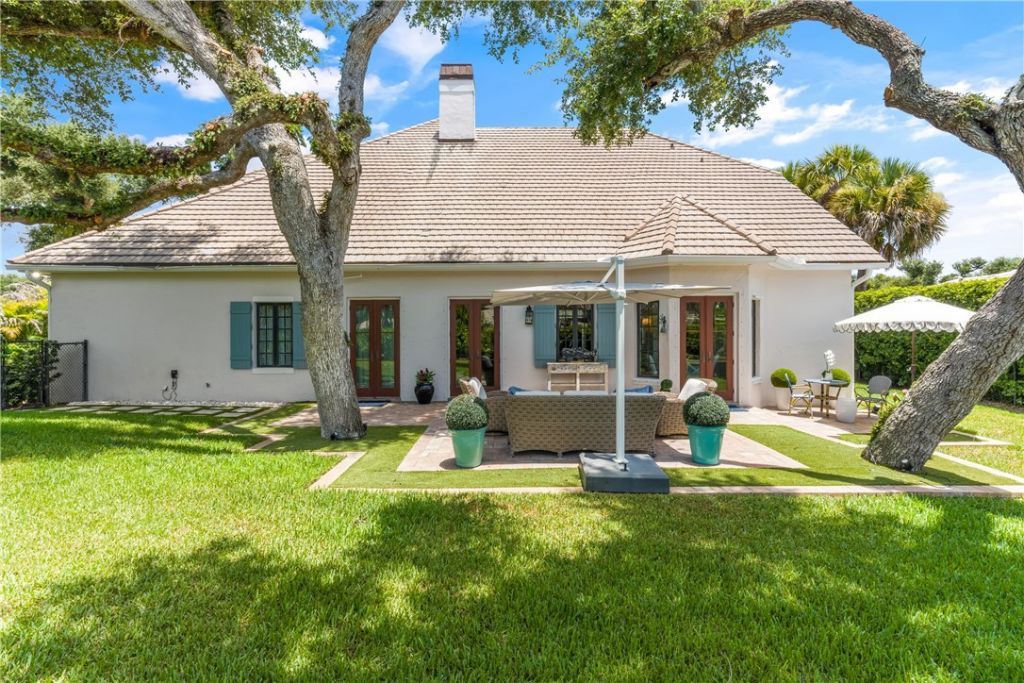516 Fiddlewood Road, Vero Beach, FL 32963 Photo