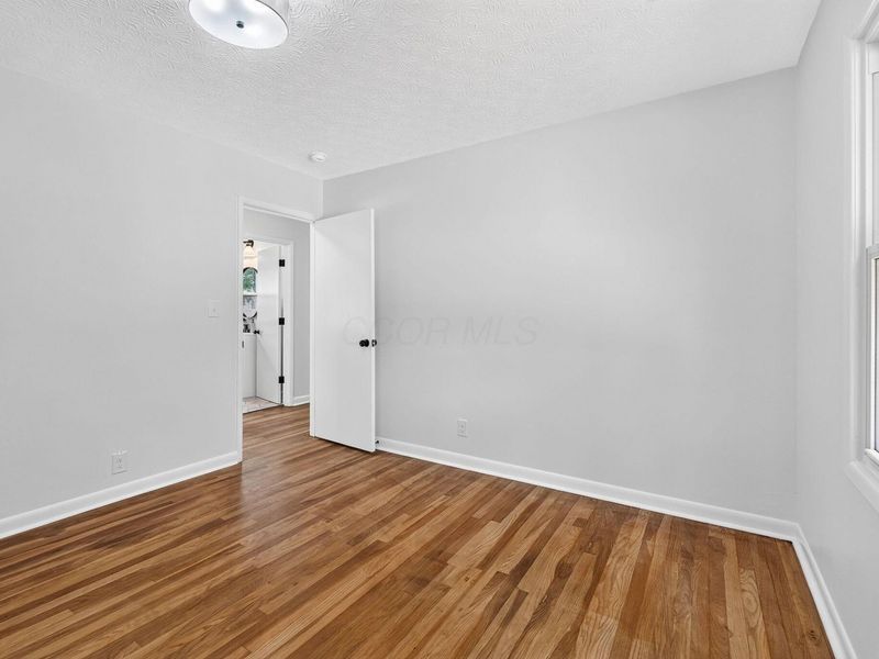 930 Pauline Avenue, Columbus, OH 43224 Photo 8