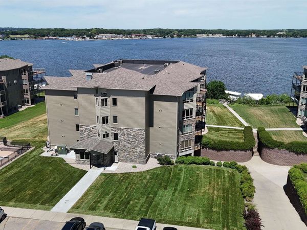 445 240th Avenue , Unit 204, Arnolds Park, IA 51331