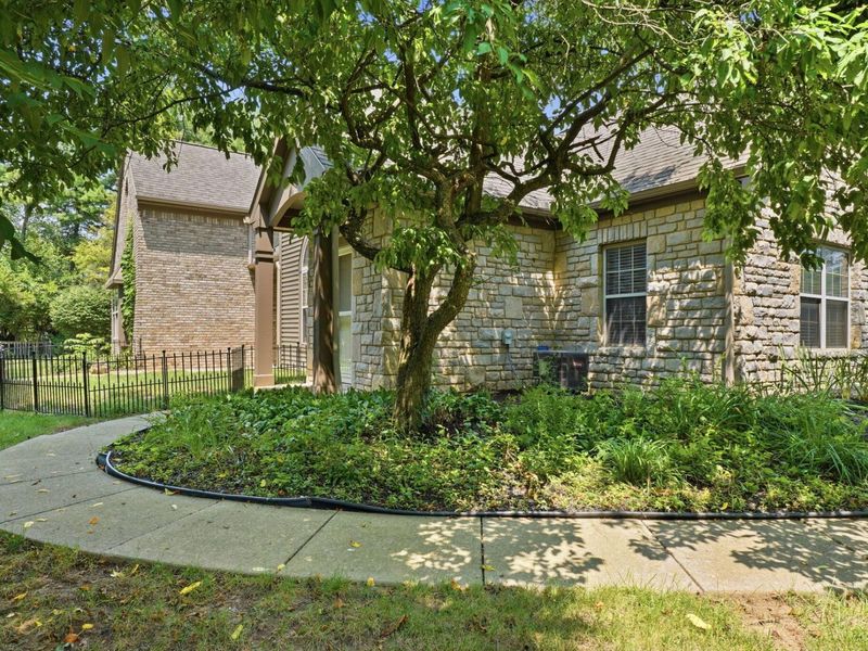 7684 Slate Ridge Boulevard, Reynoldsburg, OH 43068 Photo 5