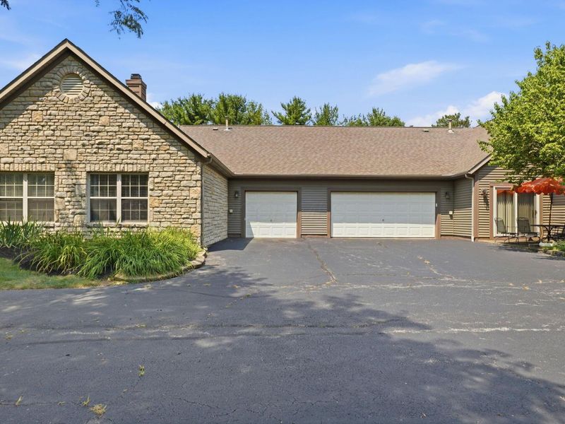 7684 Slate Ridge Boulevard, Reynoldsburg, OH 43068 Photo 5