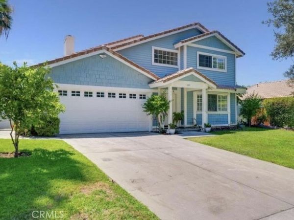 1121 Country Place , Redlands, CA 92374