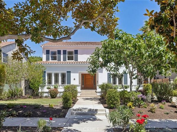 230 S Lucerne Boulevard , Los Angeles, CA 90004