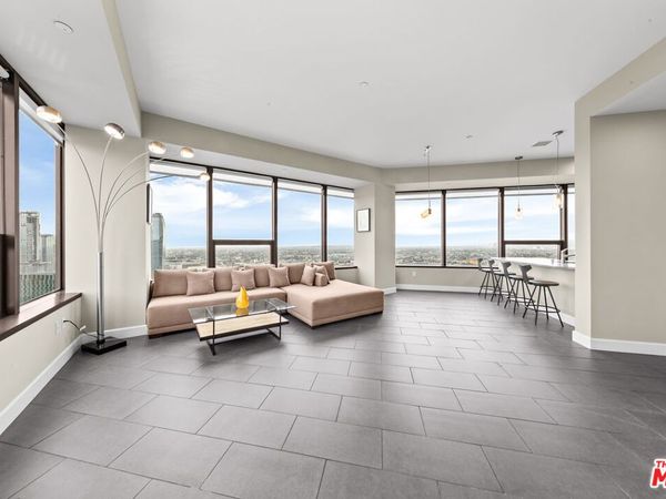 1100 Wilshire Boulevard, Unit 2411, Los Angeles, CA 90017