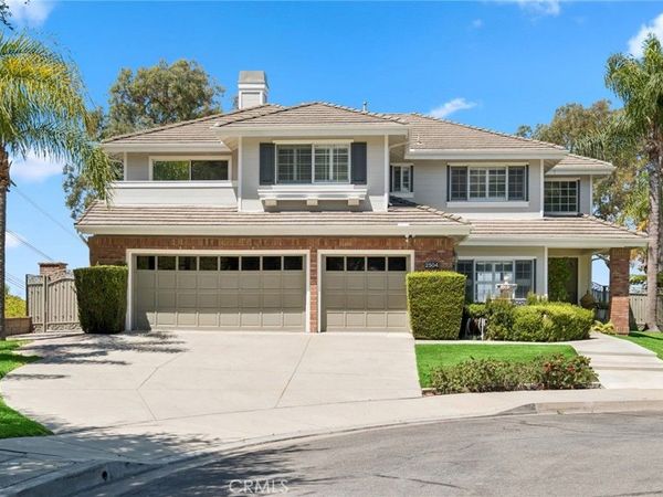 2504 N Courtland Street N, Orange, CA 92867