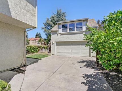 9464 Cedarview Way, Elk Grove, CA 95758 Photo