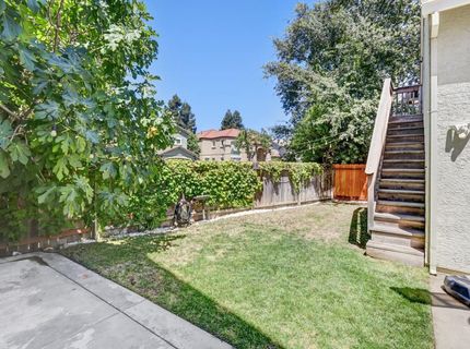9464 Cedarview Way, Elk Grove, CA 95758 Photo