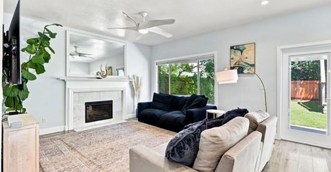9464 Cedarview Way, Elk Grove, CA 95758 Photo