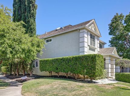 9464 Cedarview Way, Elk Grove, CA 95758 Photo